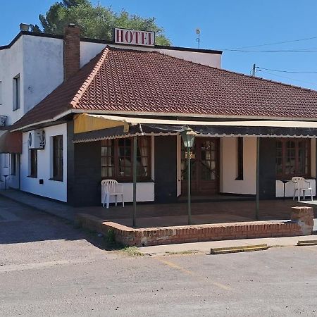 Hotel Y Restaurant Don Quijote Macachín Екстериор снимка